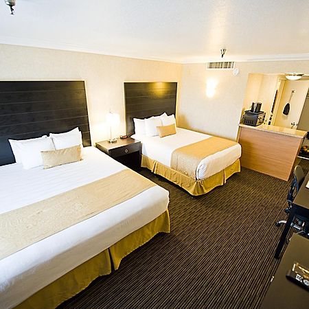 Hotel D'Lins Ontario Airport מראה חיצוני תמונה