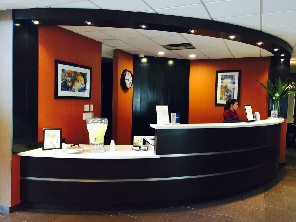 Hotel D'Lins Ontario Airport מראה חיצוני תמונה