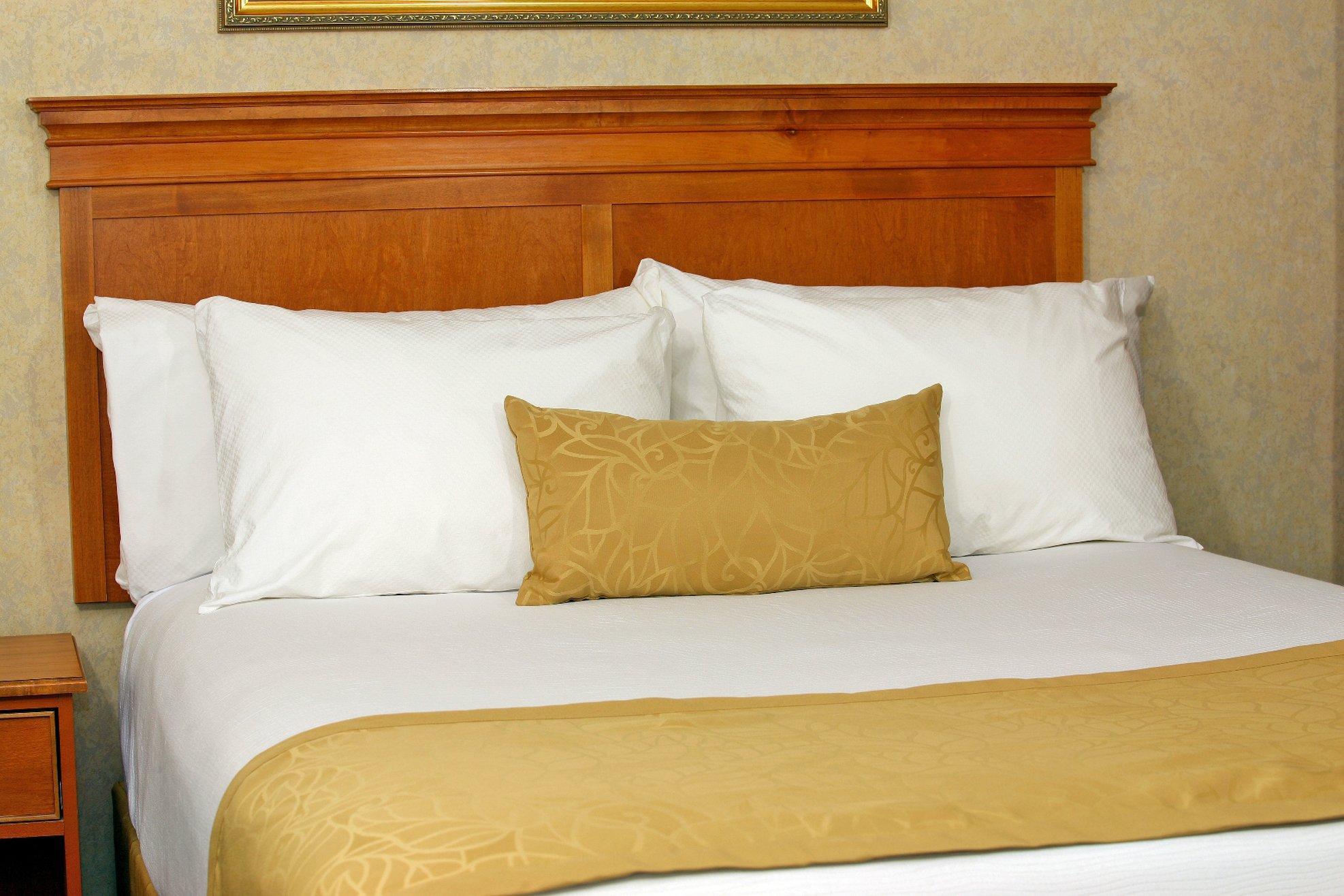 Hotel D'Lins Ontario Airport מראה חיצוני תמונה